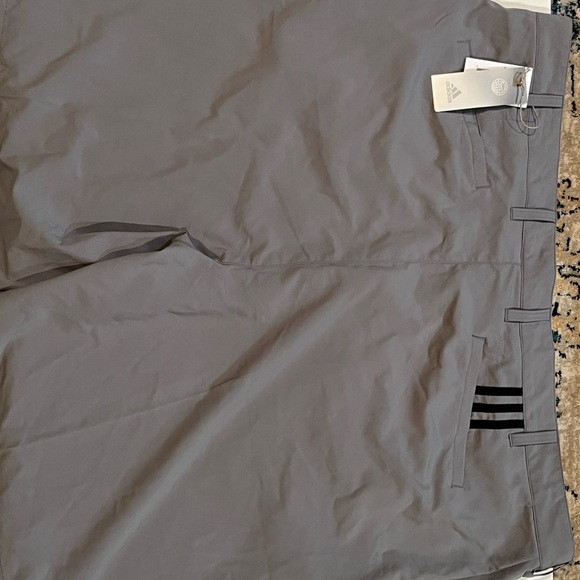 NWT Adidas Gray Golf Shorts Waist 50 - Picture 2 of 5